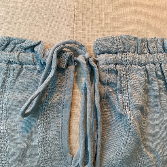 Lush Cold Shoulder Top - Picture 5 of 6